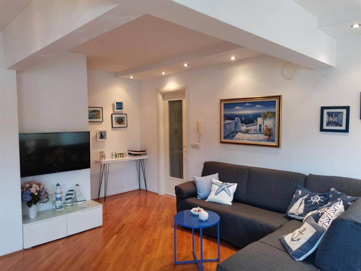 1 Apartmant & 1 Delux Room With Bathroom Dubrovnik Exterior photo