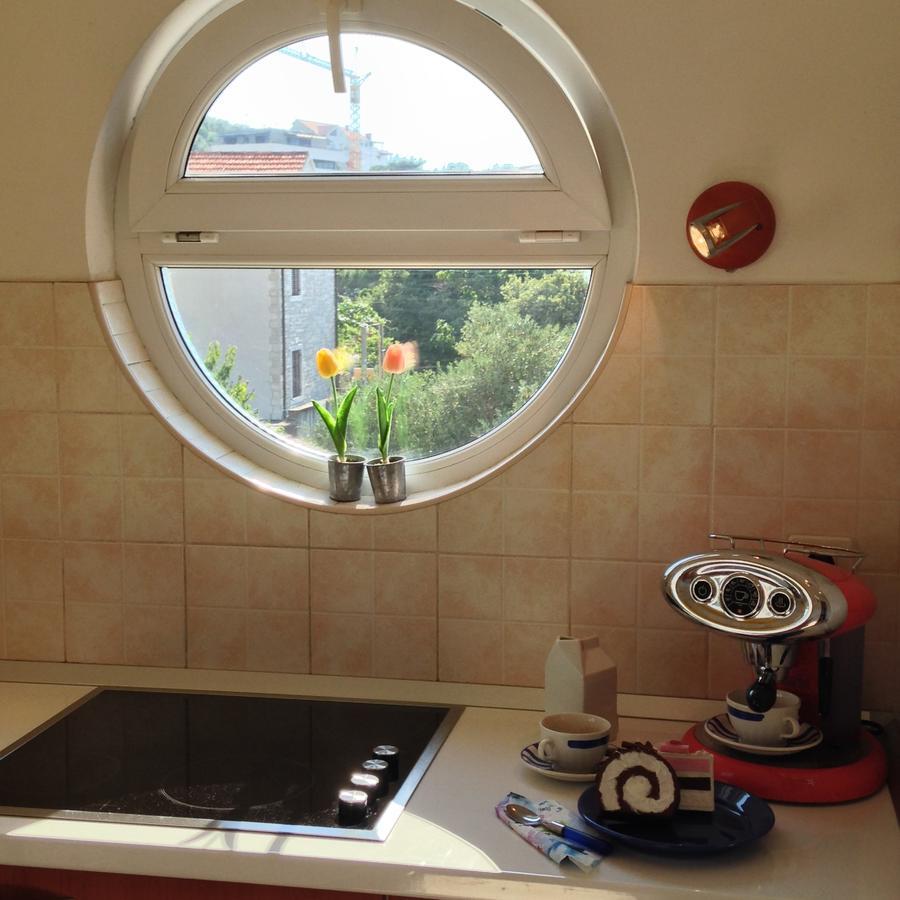 1 Apartmant & 1 Delux Room With Bathroom Dubrovnik Exterior photo