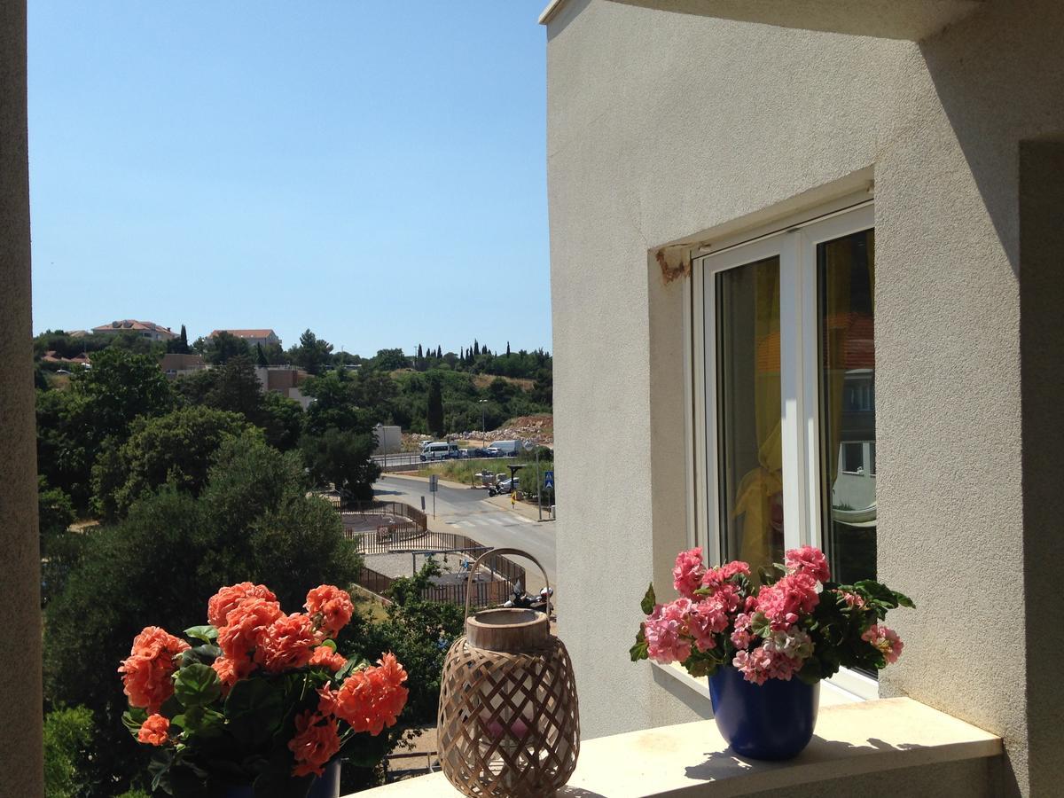 1 Apartmant & 1 Delux Room With Bathroom Dubrovnik Exterior photo